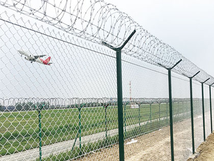  机场护栏